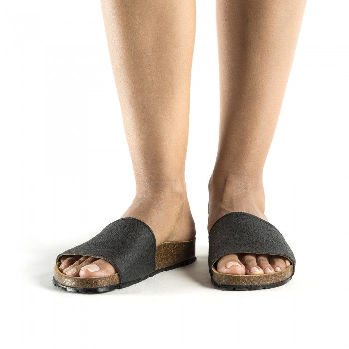Bay Black vegan sandal