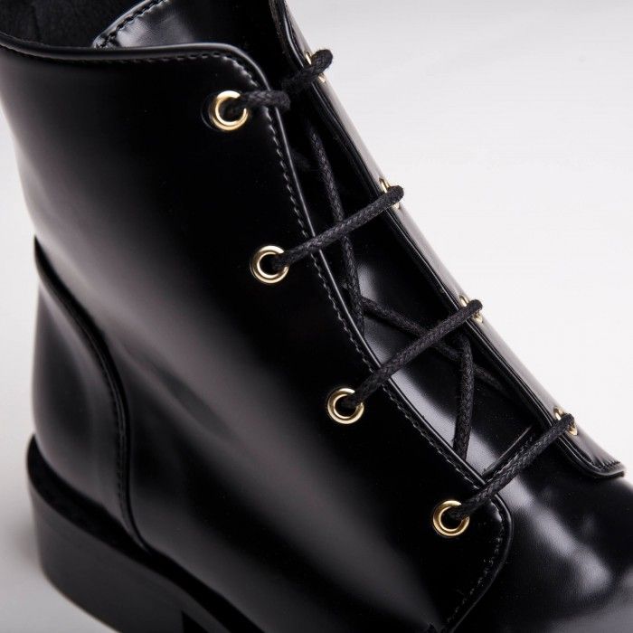 Melany Black vegan boots