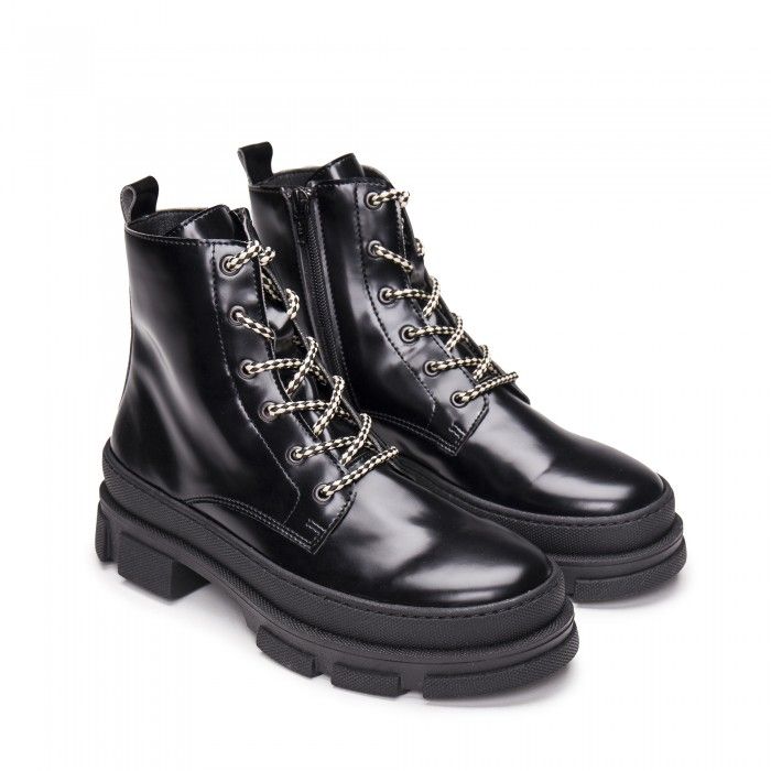 Verana Black vegan boots