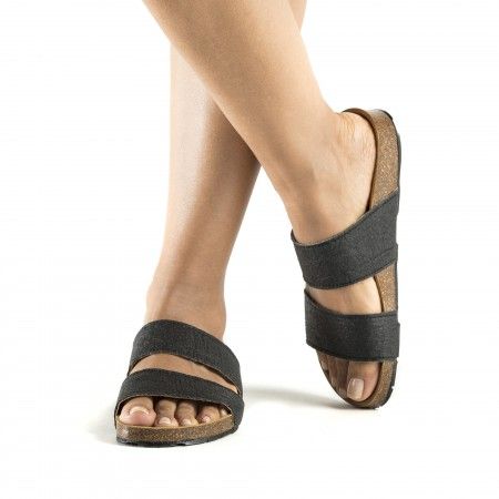 Karia Black vegan sandal 