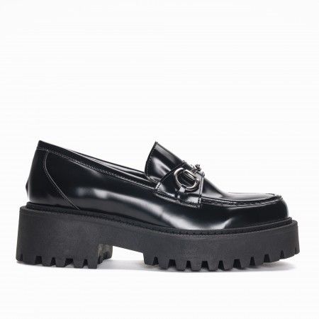 Anuk Black vegan shoes