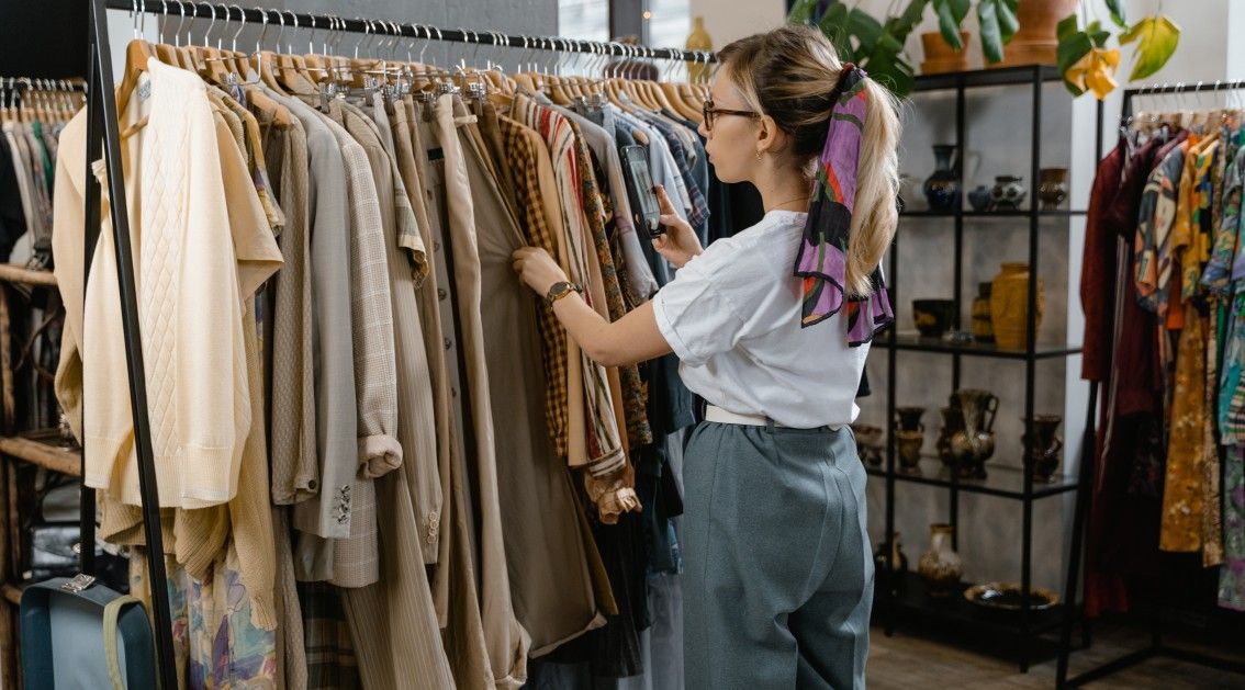 6 Tips on Building a Sustainable Wardrobe in 2023